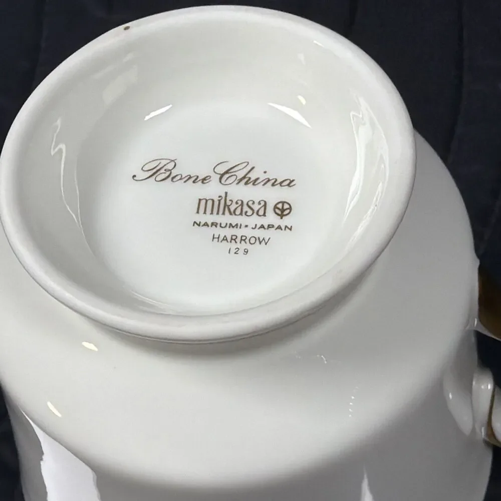 Mikasa Harrow Bone China Footed Cup Narumi Japan Gold Rim A1-129